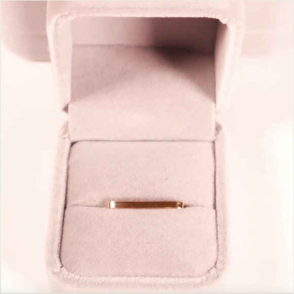 18k Yellow Gold Apple Watch Bar - Picture 2 of 7